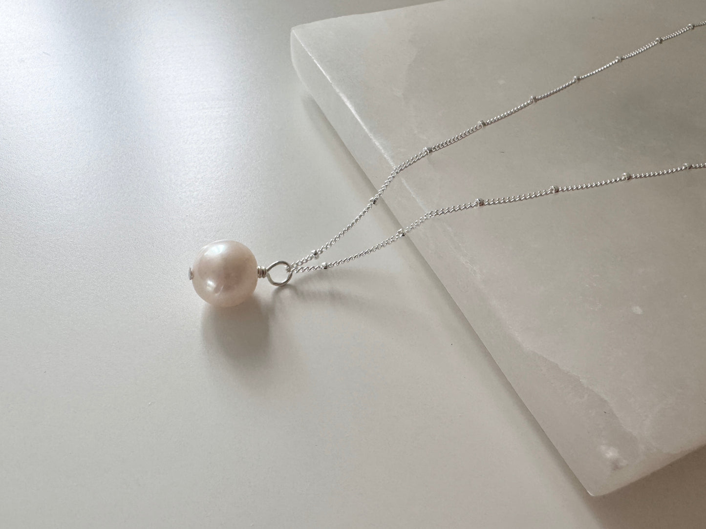 Pearl Pendant Necklace on Satellite Chain