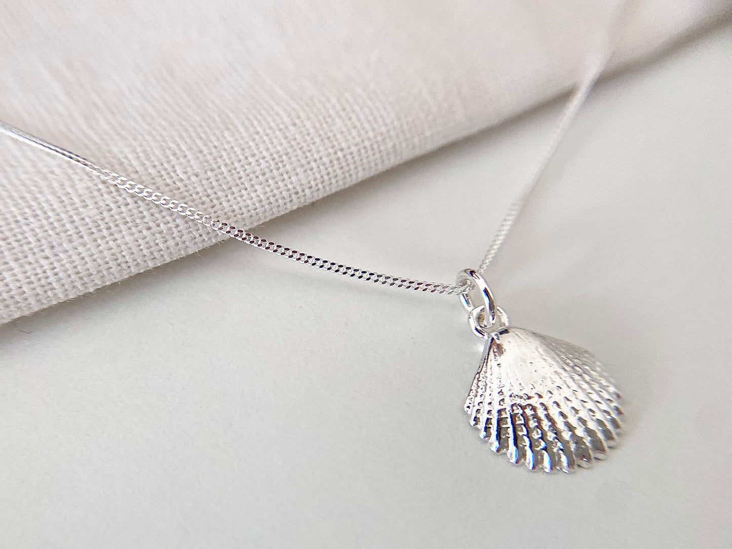 Silver Shell Pendant Necklace