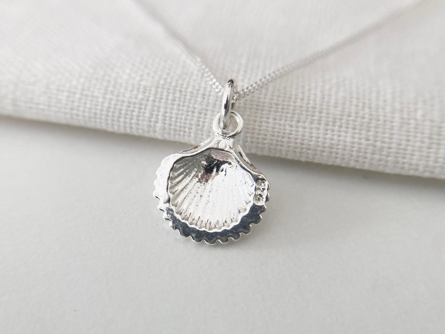 Silver Shell Pendant Necklace