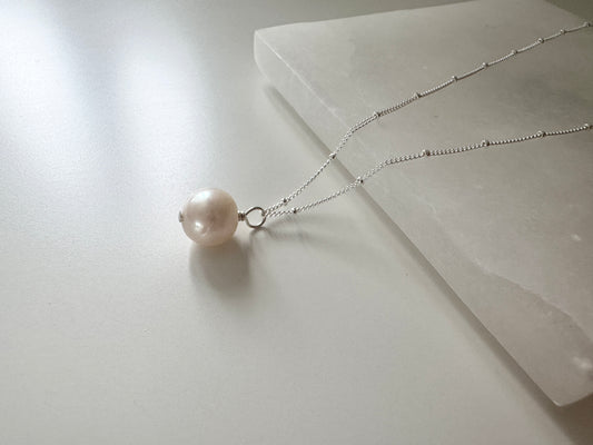 Pearl Pendant Necklace on Satellite Chain