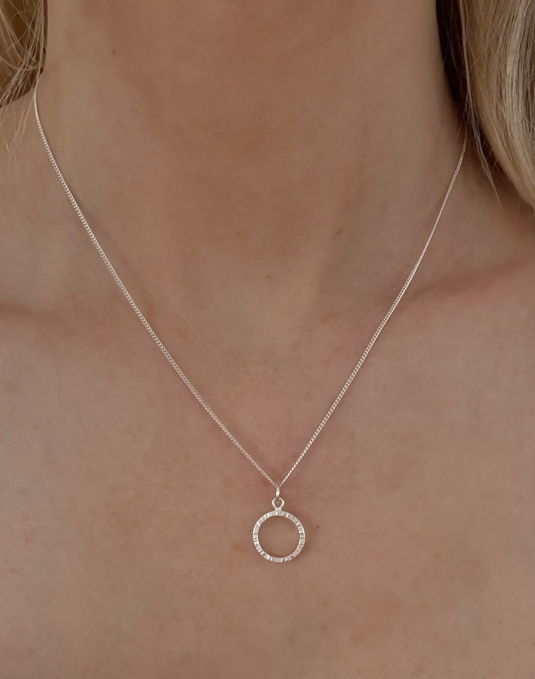 Sterling silver circle pendant necklace