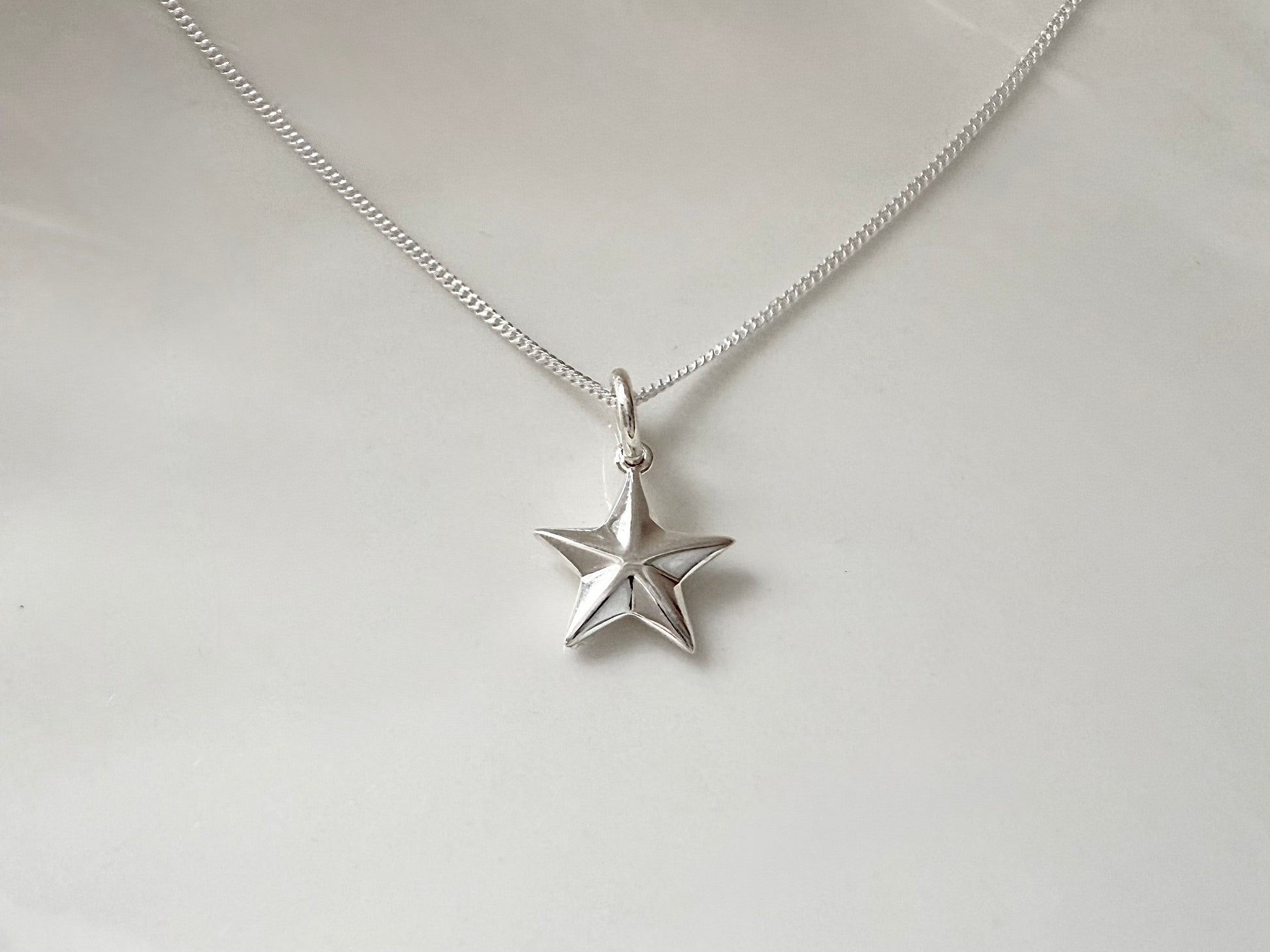 Sterling silver star pendant necklace 925