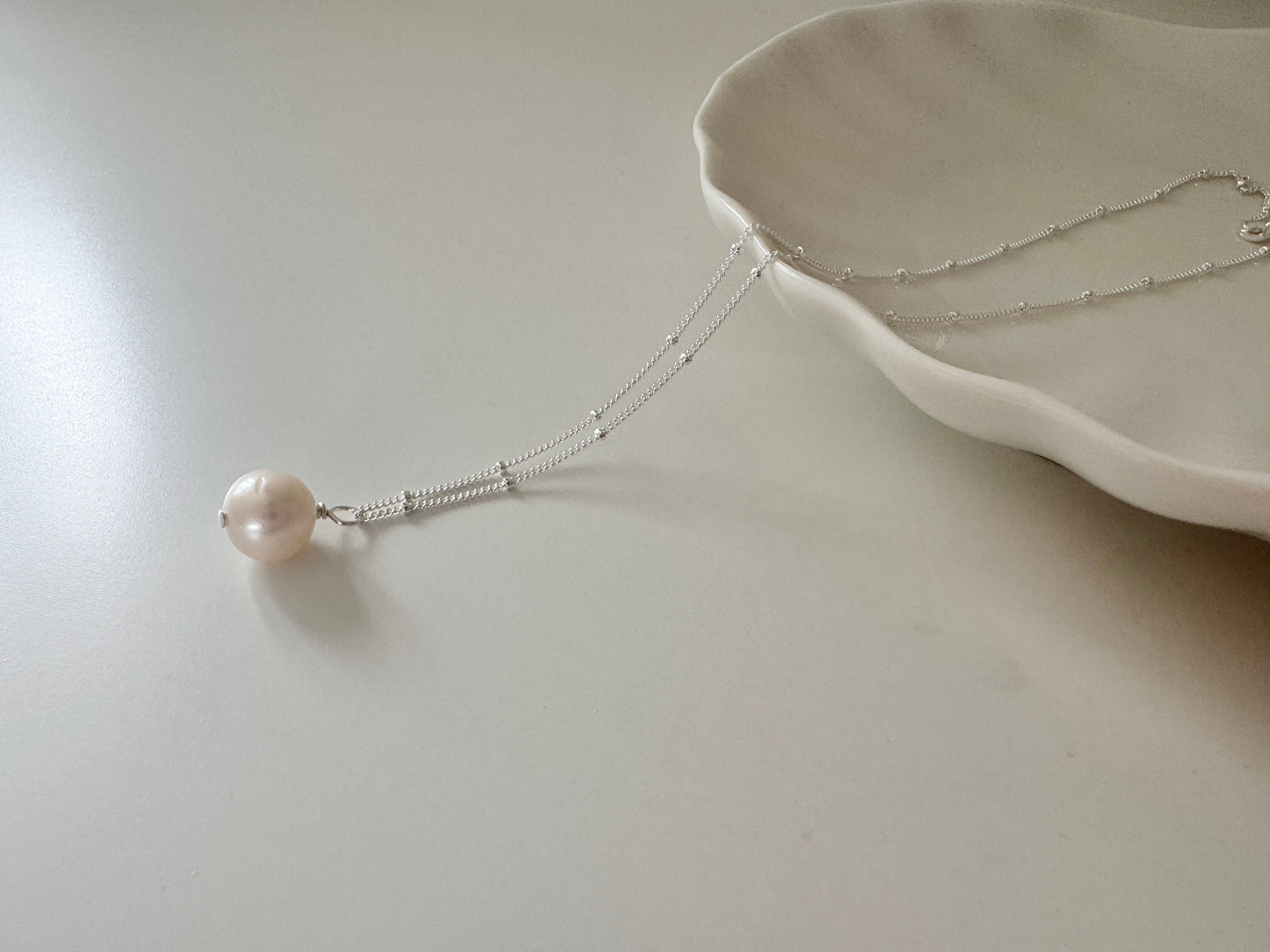 Pearl Pendant Necklace on Satellite Chain
