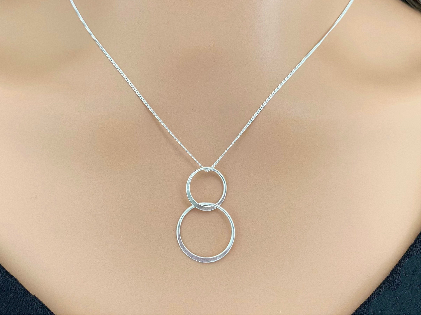 Silver Linked Double Circle Necklace