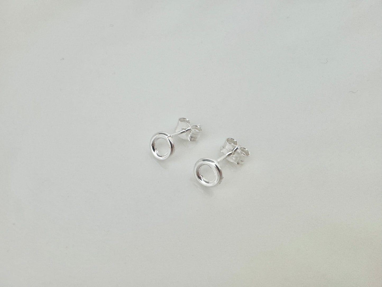 Tiny Silver Circle Simple Stud Earrings