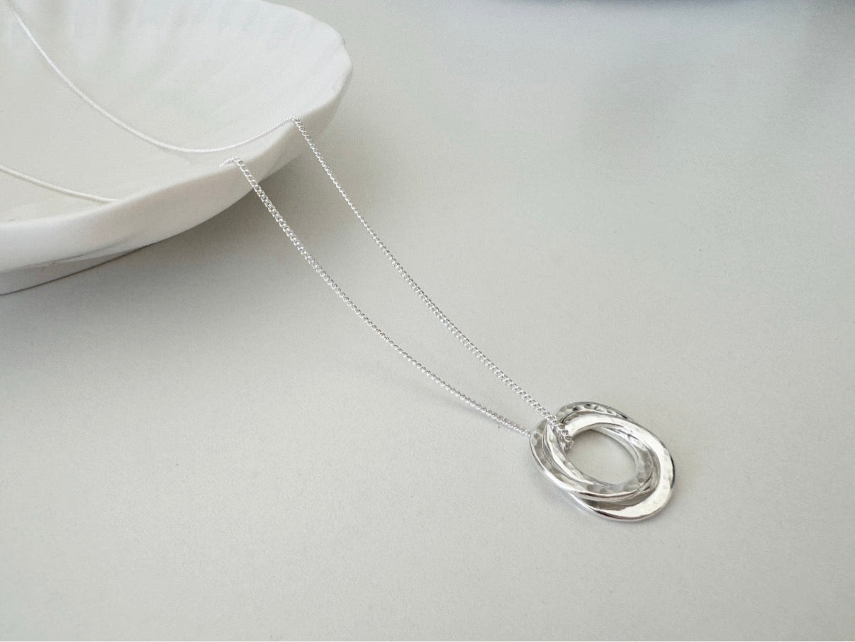 Silver Circle Friendship Pendant Necklace for 3 Friends