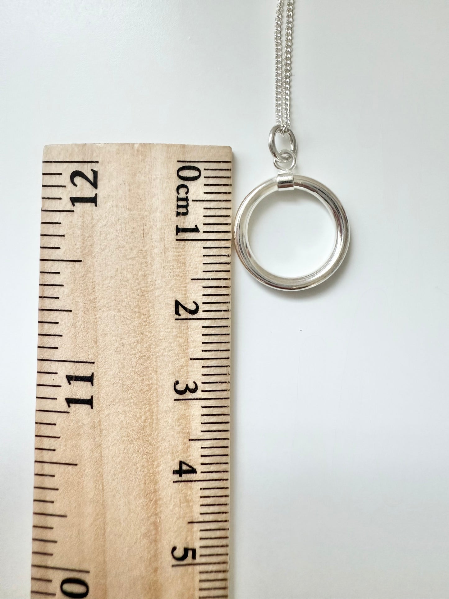 Sterling Silver Simple Circle Pendant Necklace