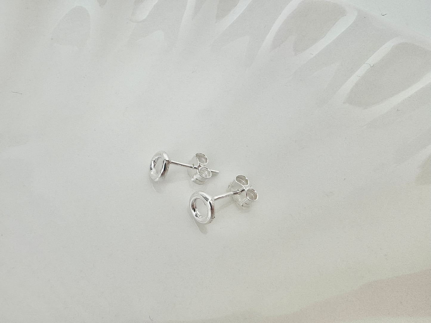 Tiny Silver Circle Simple Stud Earrings