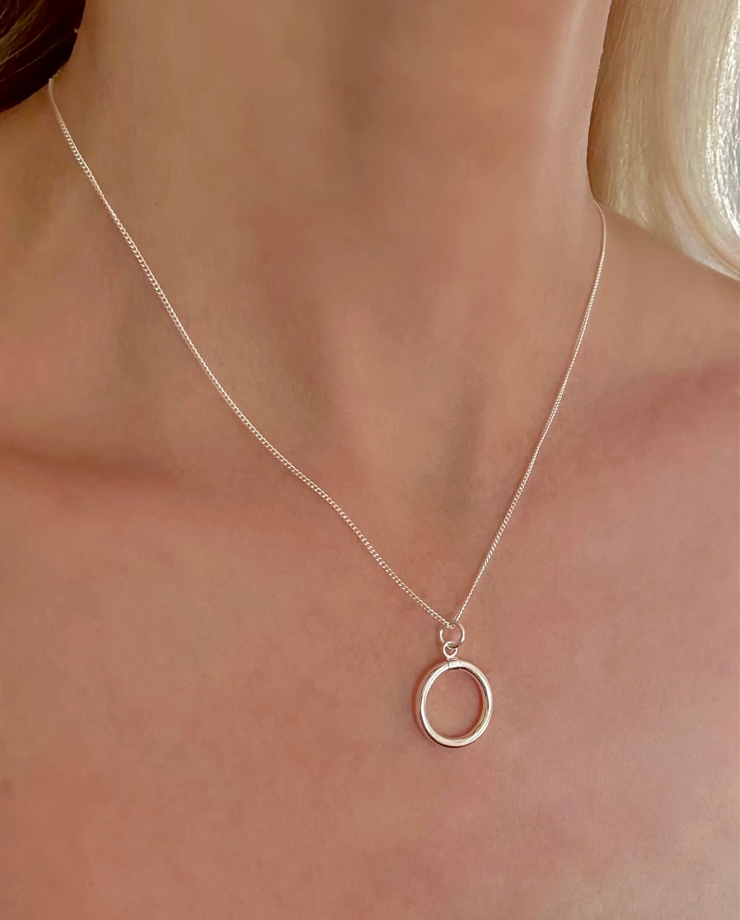 Sterling Silver Simple Circle Pendant Necklace