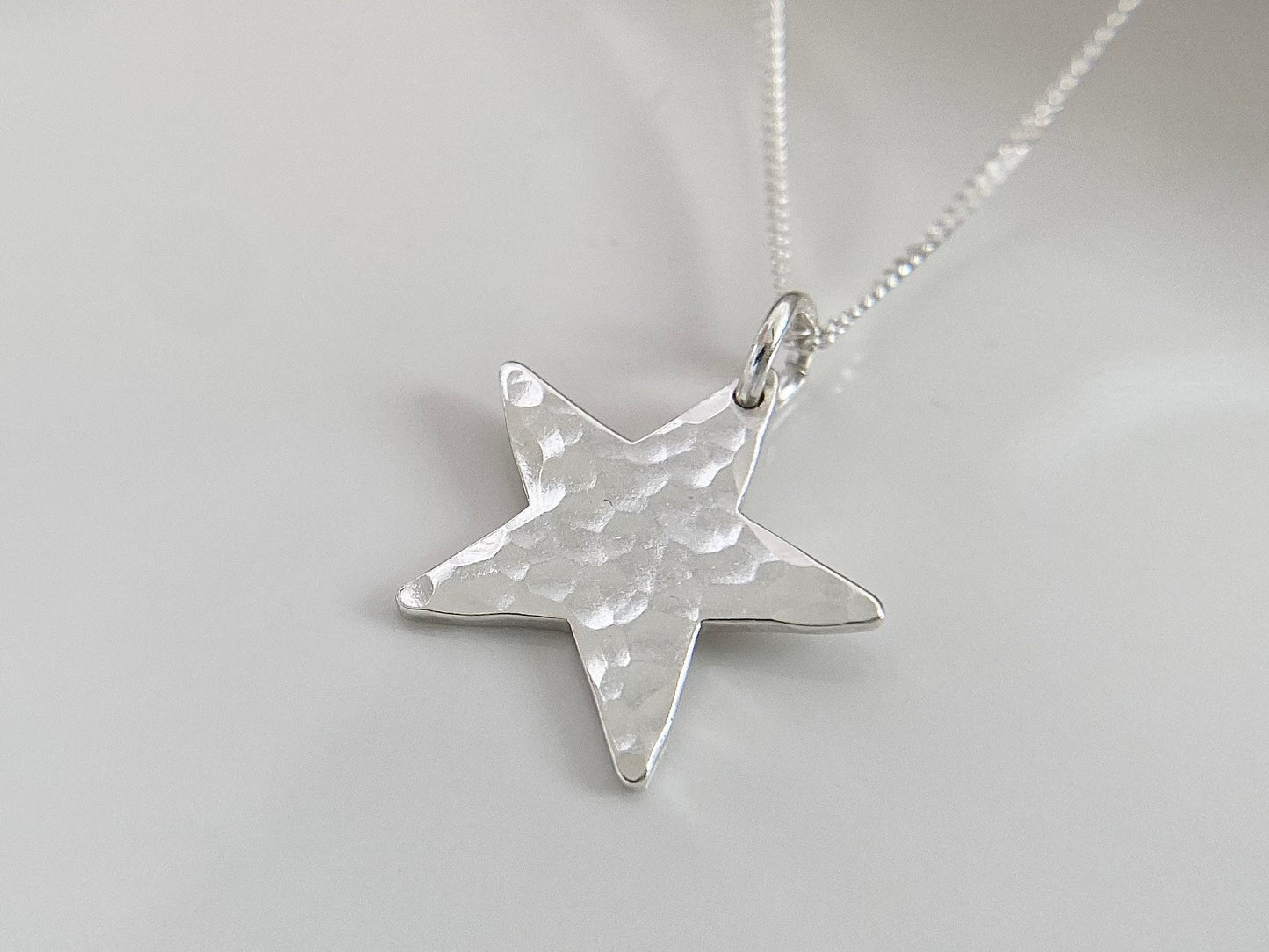 Sterling Silver Star Pendant Necklace (M)